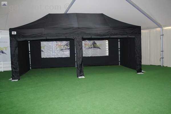 Grote easy up tent